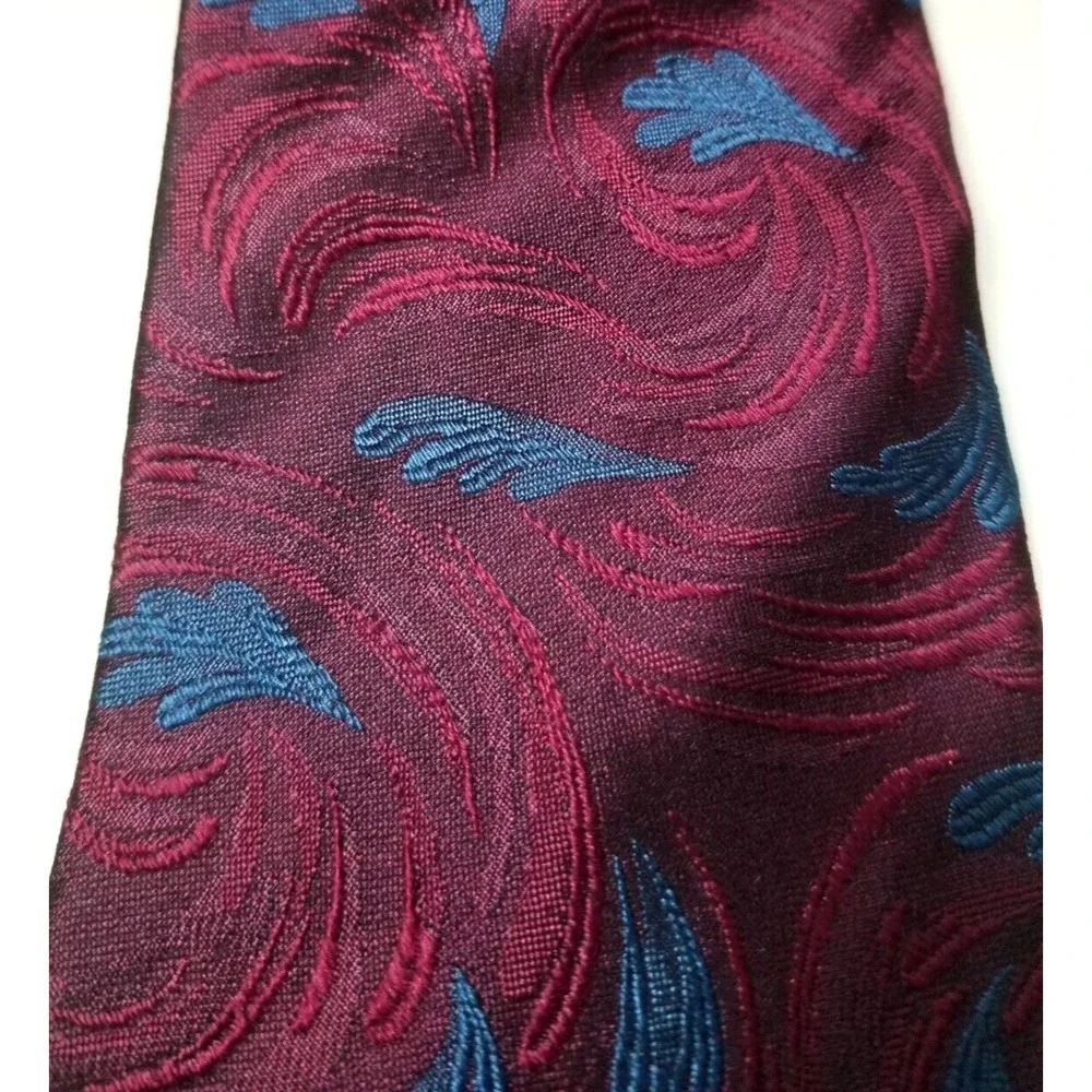 Donberry & Keats Wine Textured Blue Swirls‎ Pointed Imported Silk Tie USA